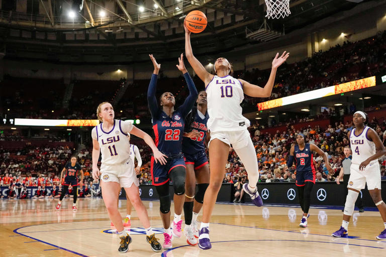 Chicago Sky select LSU's Angel Reese with No. 7 pick in 2024 WNBA draft
