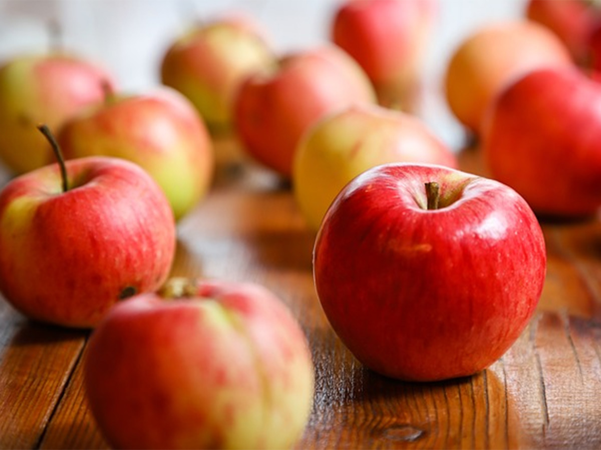 ¿eres alérgico? es momento de comer manzanas, ajo y cebolla