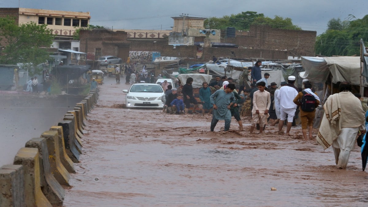 authorities declare state of emergency in the southwest pakistan as lightening, torrential rains kill 49