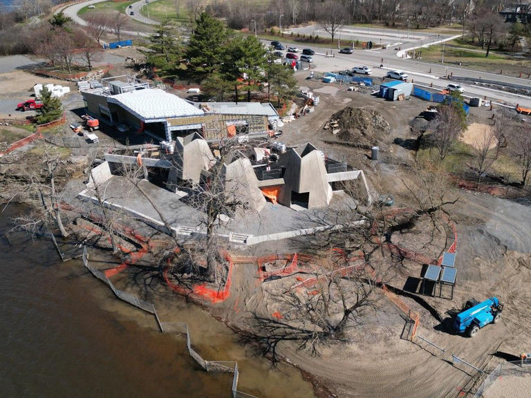 Spears: The NCC fixes up Westboro Beach even as 24 Sussex Drive lies gutted