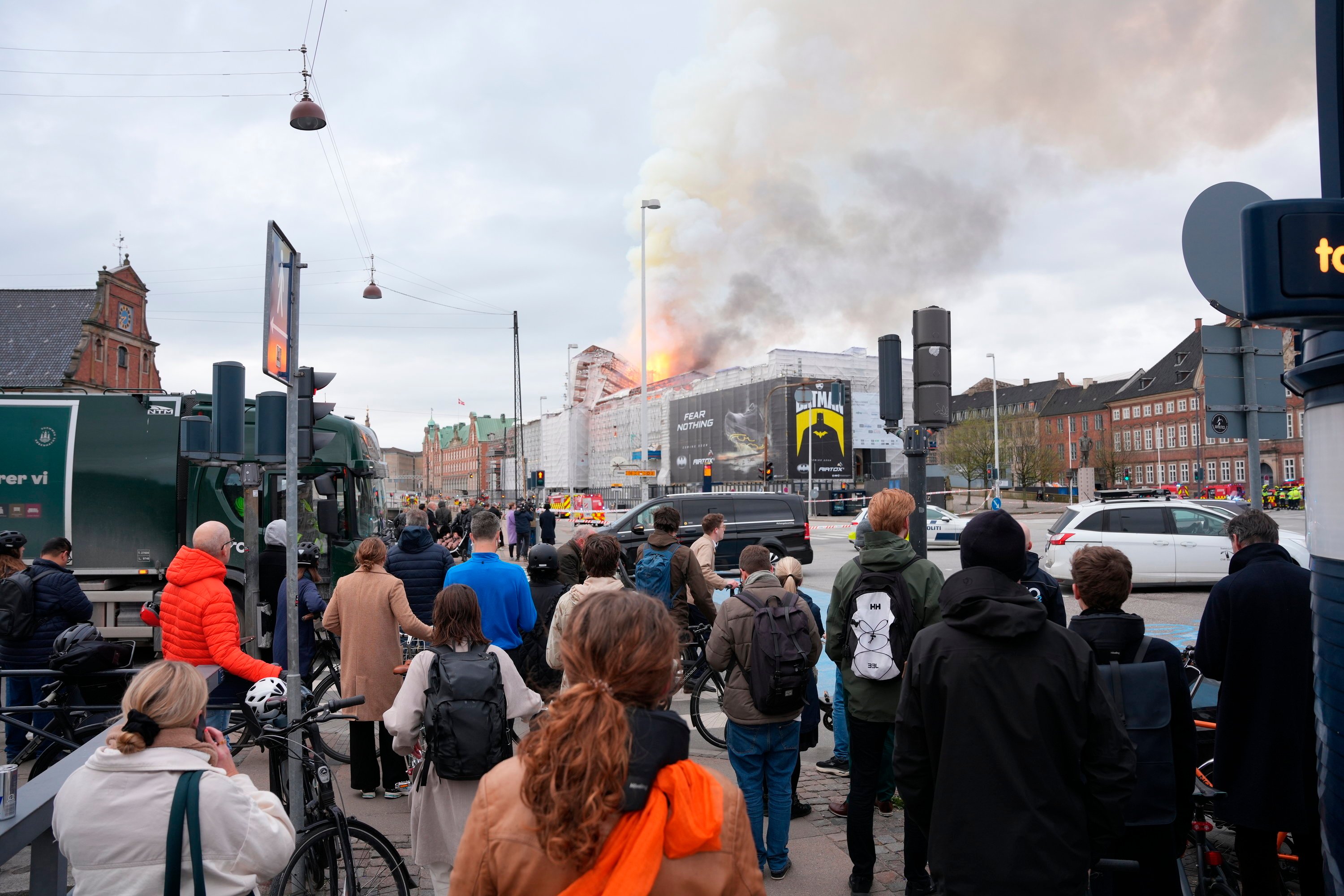 Historische Börse in Kopenhagen steht in Flammen