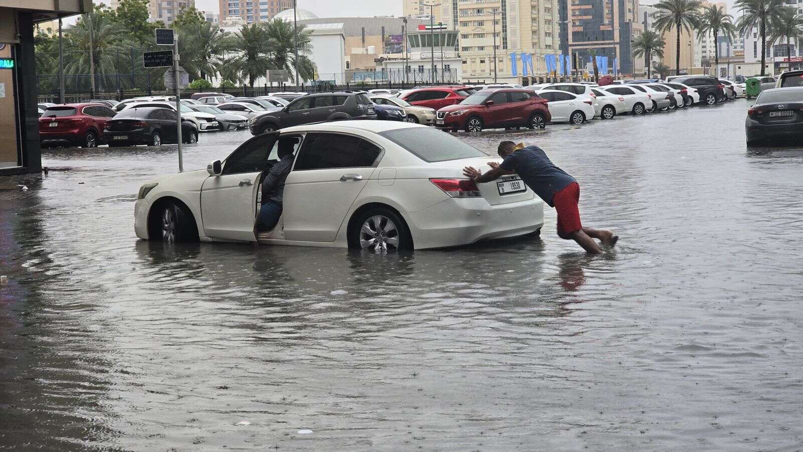 uae: after heavy rains and hail, new wave of unstable weather to begin soon