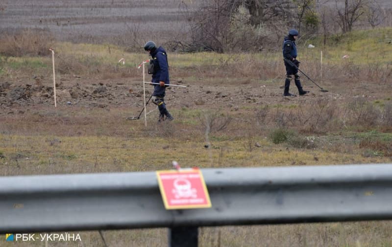 corps of 5000 demining specialists established in ukraine