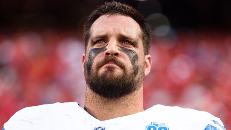 lions' taylor decker reveals he had offseason surgery, extension talks with team
