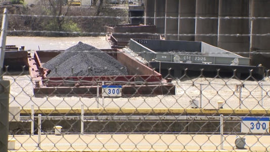 Company believes it found sunken barge in Ohio River near Pittsburgh, one of 26 that got loose<br><br>
