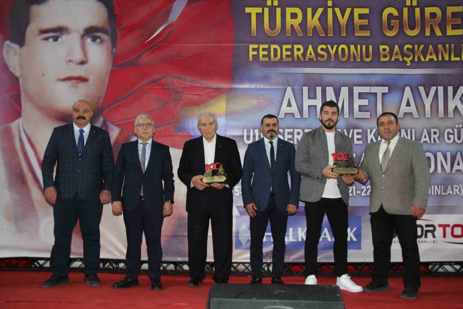 u15 türkiye güreş şampiyonası’nın açılış seremonisi yapıldı
