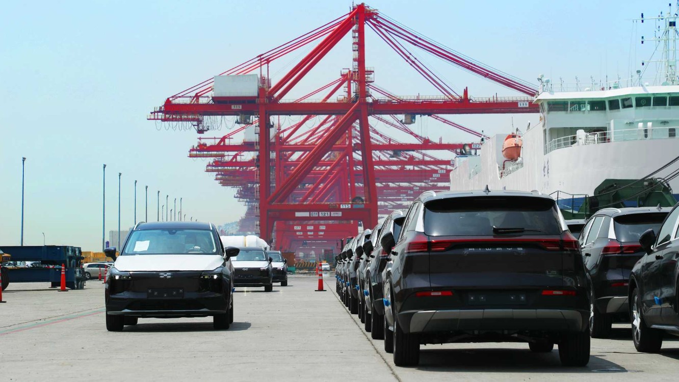 crise à vista! fluxo de carros importados chineses está a saturar portos europeus