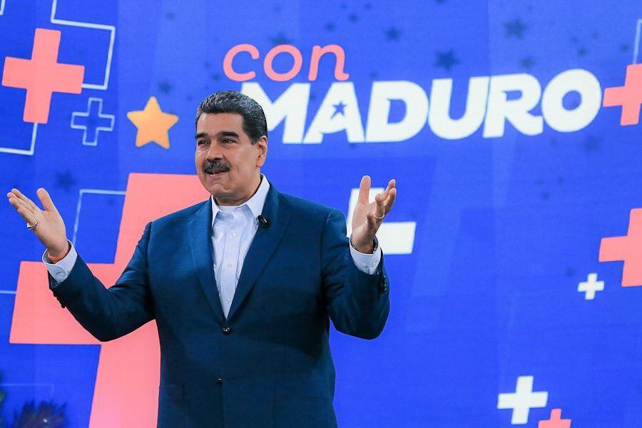 consejo electoral venezolano publica la papeleta para los comicios presidenciales, con 13 fotos de maduro