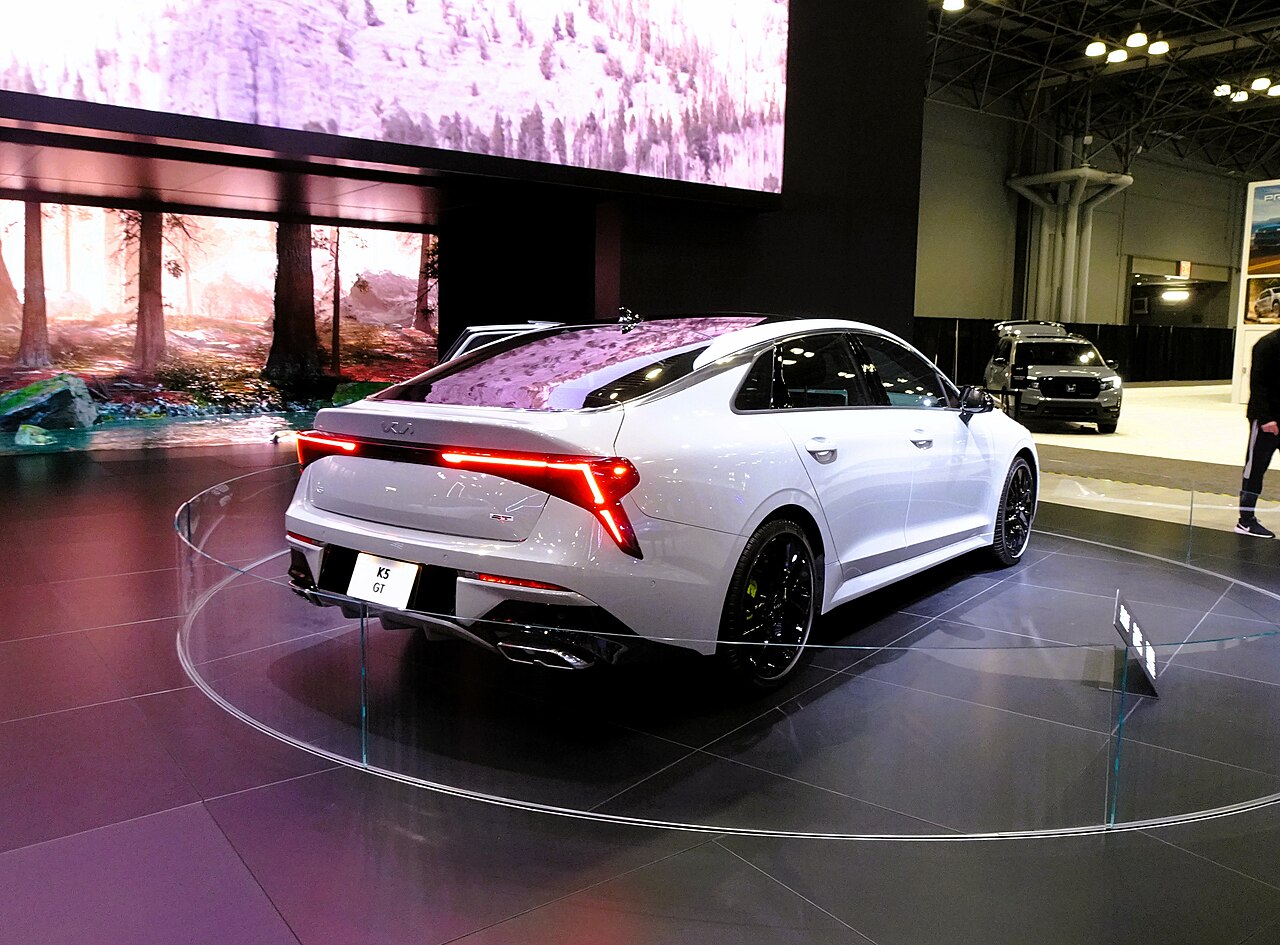 The 6 Best Midsize Cars for 2024