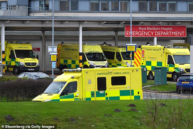 woman died after hospital staff mixed up notes with a 90-year-old man