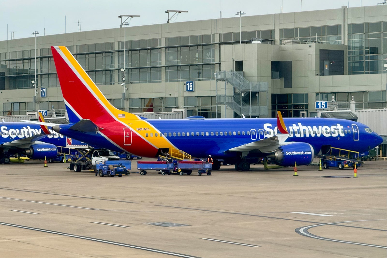 southwest adds 4 new routes, cuts 2 others in latest network adjustment