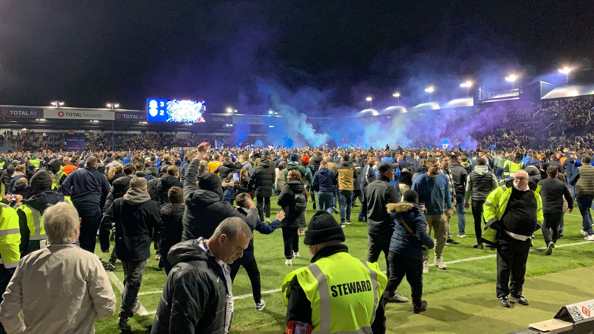 WATCH: Jubilant Scenes As Crowd Storms The Pitch At Fratton Park After ...