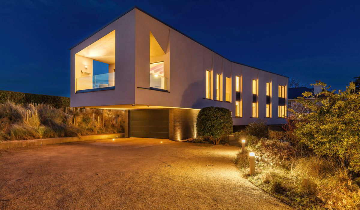 beachfront house in dublin hovering over lake on the market for €3.6 million