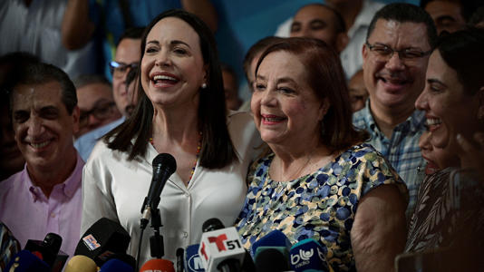 Maria Corina Machado e Corina Yoris, opositoras de Maduro na Venezuela