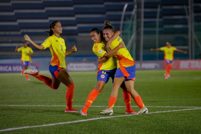 colombia goleó a venezuela y sueña en sudamericano femenino sub-20