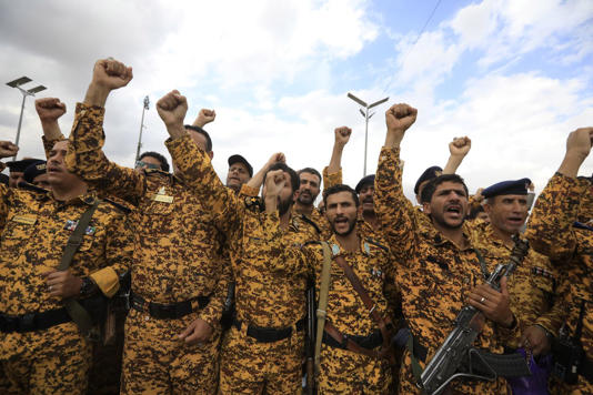 Irán envalentonado hace una apuesta peligrosa en una confrontación abierta
