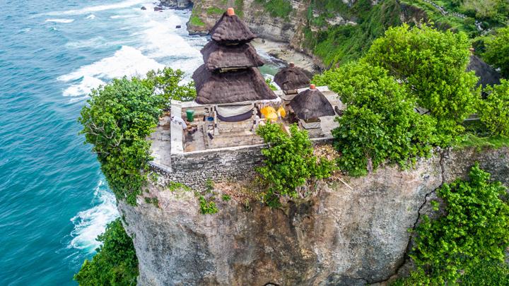 10 tempat wisata paling populer di indonesia versi tripadvisor