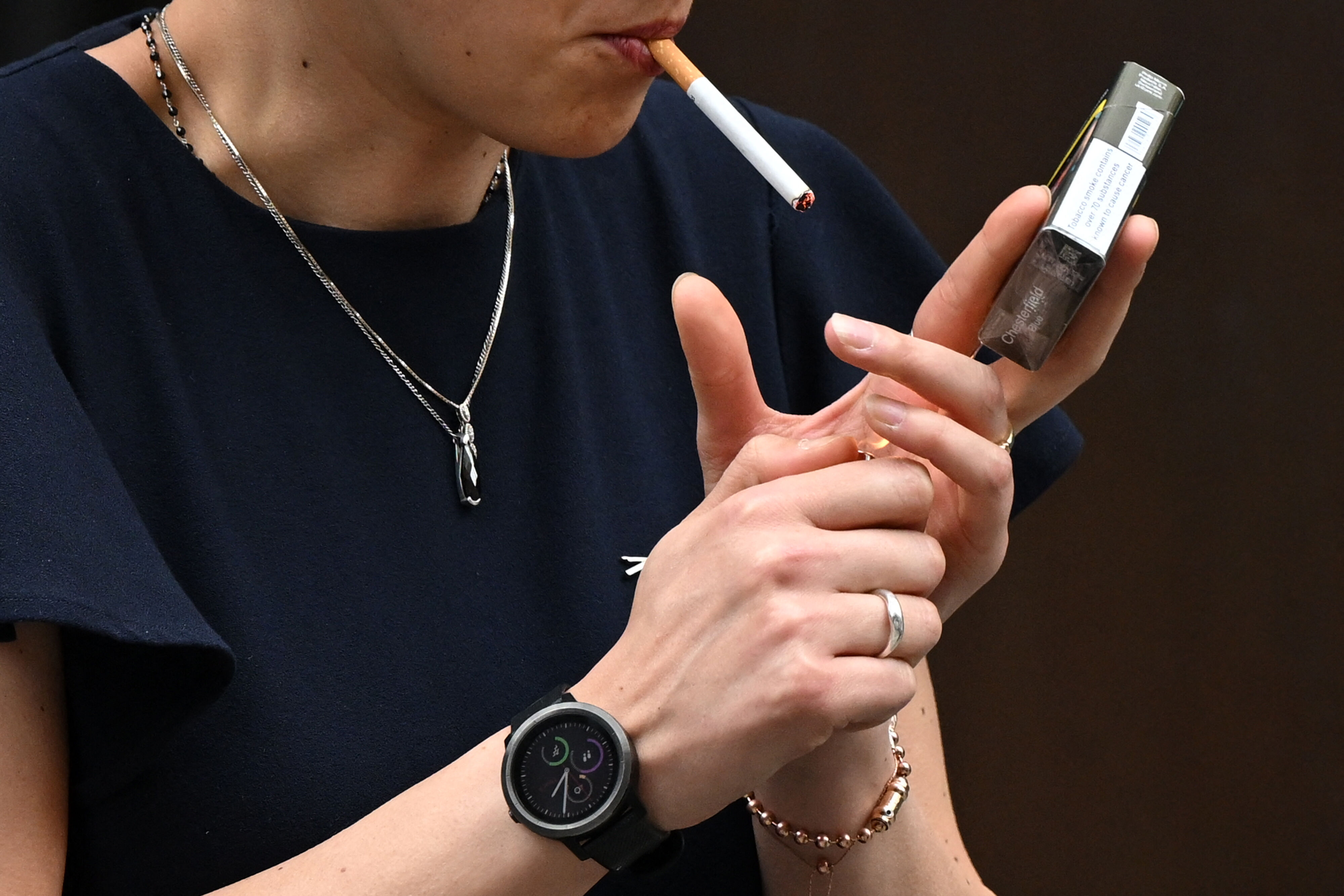 tabac : la vente des cigarettes interdite en grande-bretagne à toute personne née après le 1er janvier 2009