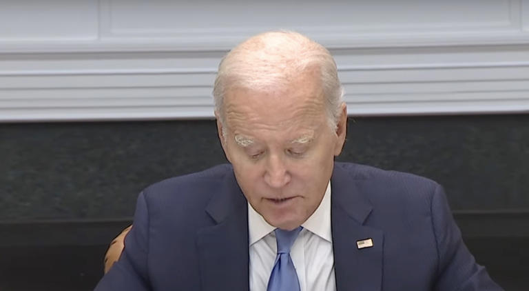 More Than 200 Democrats Join Republicans To Deliver Crushing Blow To Biden
