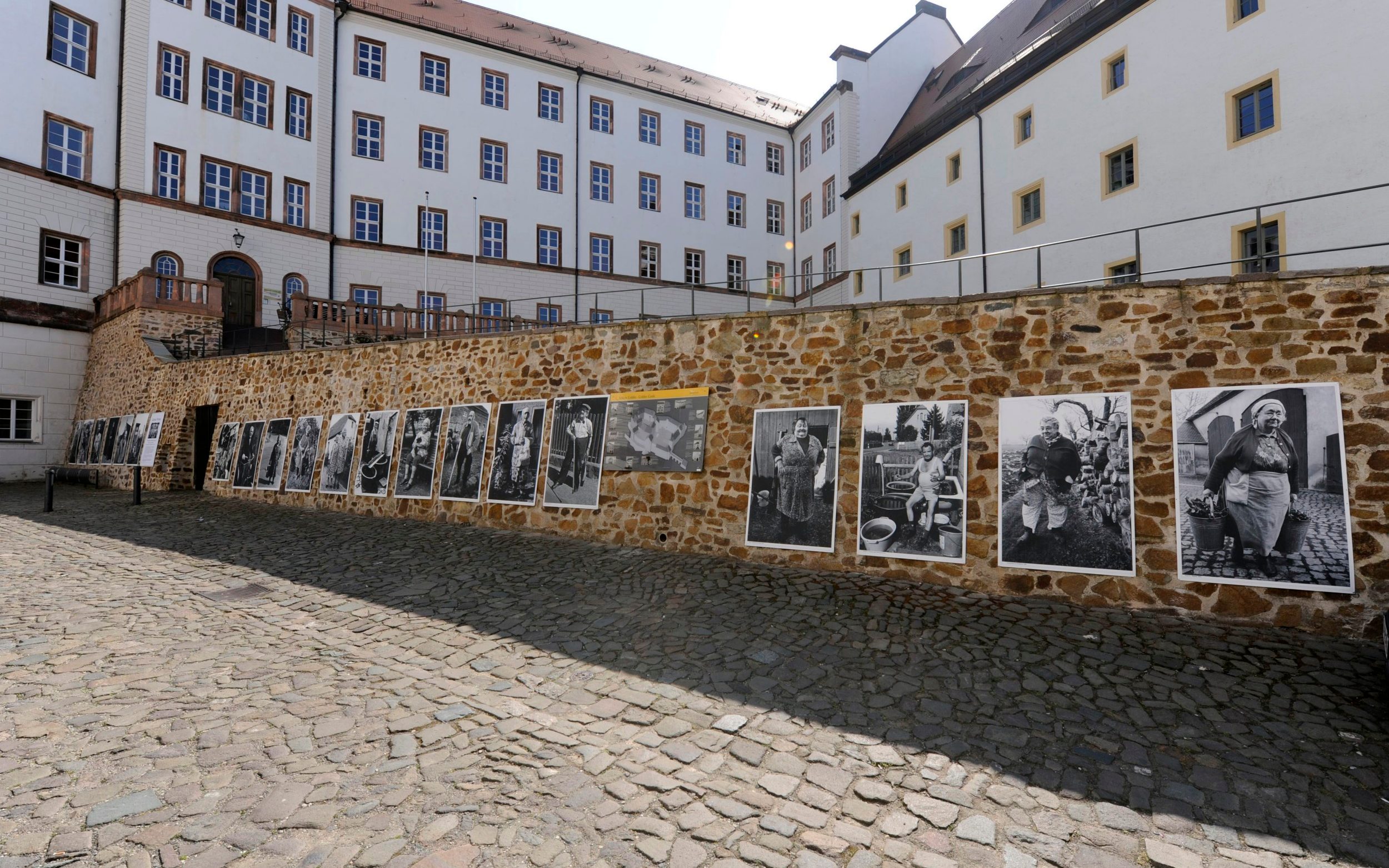 escape from colditz: the daring ways 30 allied soldiers broke out of the notorious nazi prison