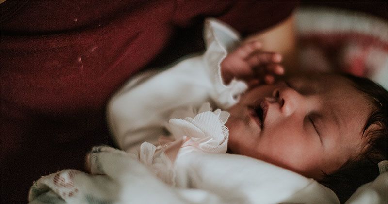 benarkah bayi yang lahir caesar lebih mudah sakit?