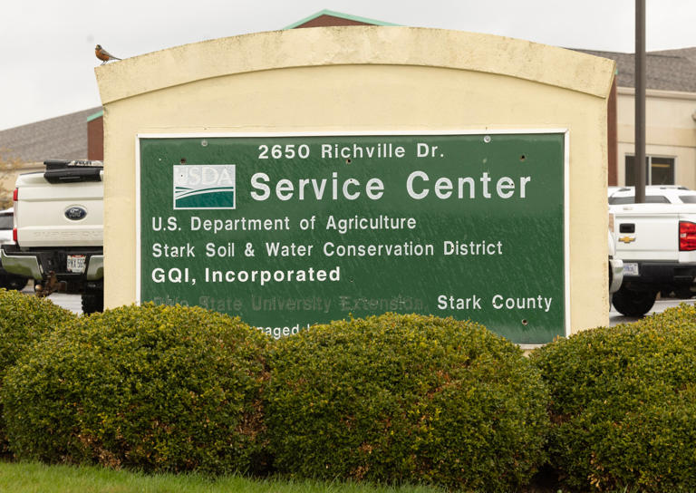 Every employee at the Stark Soil and Water Conservation District office in Massillon has quit the agency. To stay afloat, the district's volunteer board of supervisors had to temporarily outsource most of the agency's workload and divvy up other duties to the board members themselves.