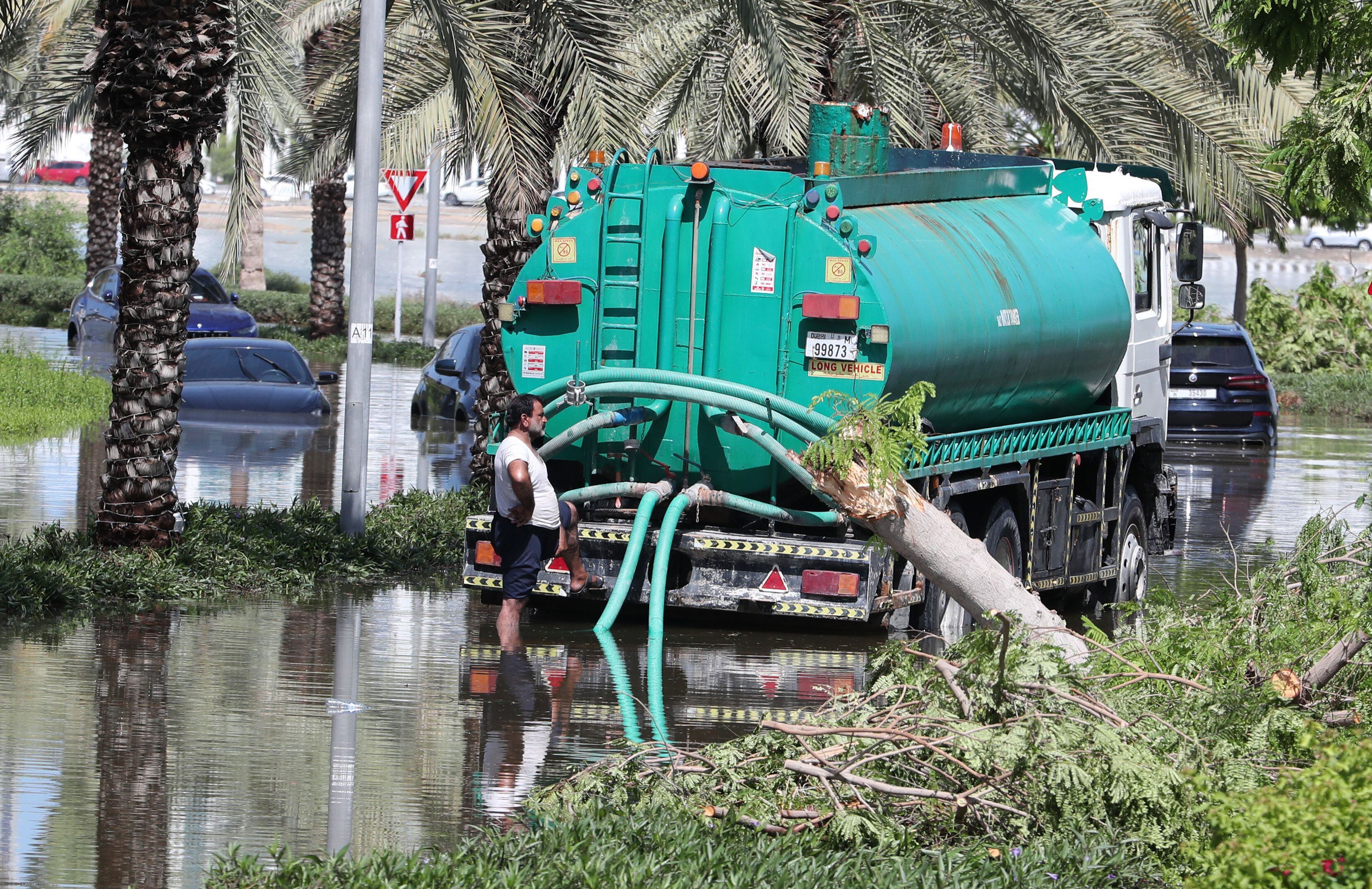 uae weather task force sets out action plan with heavy rain and thunder expected