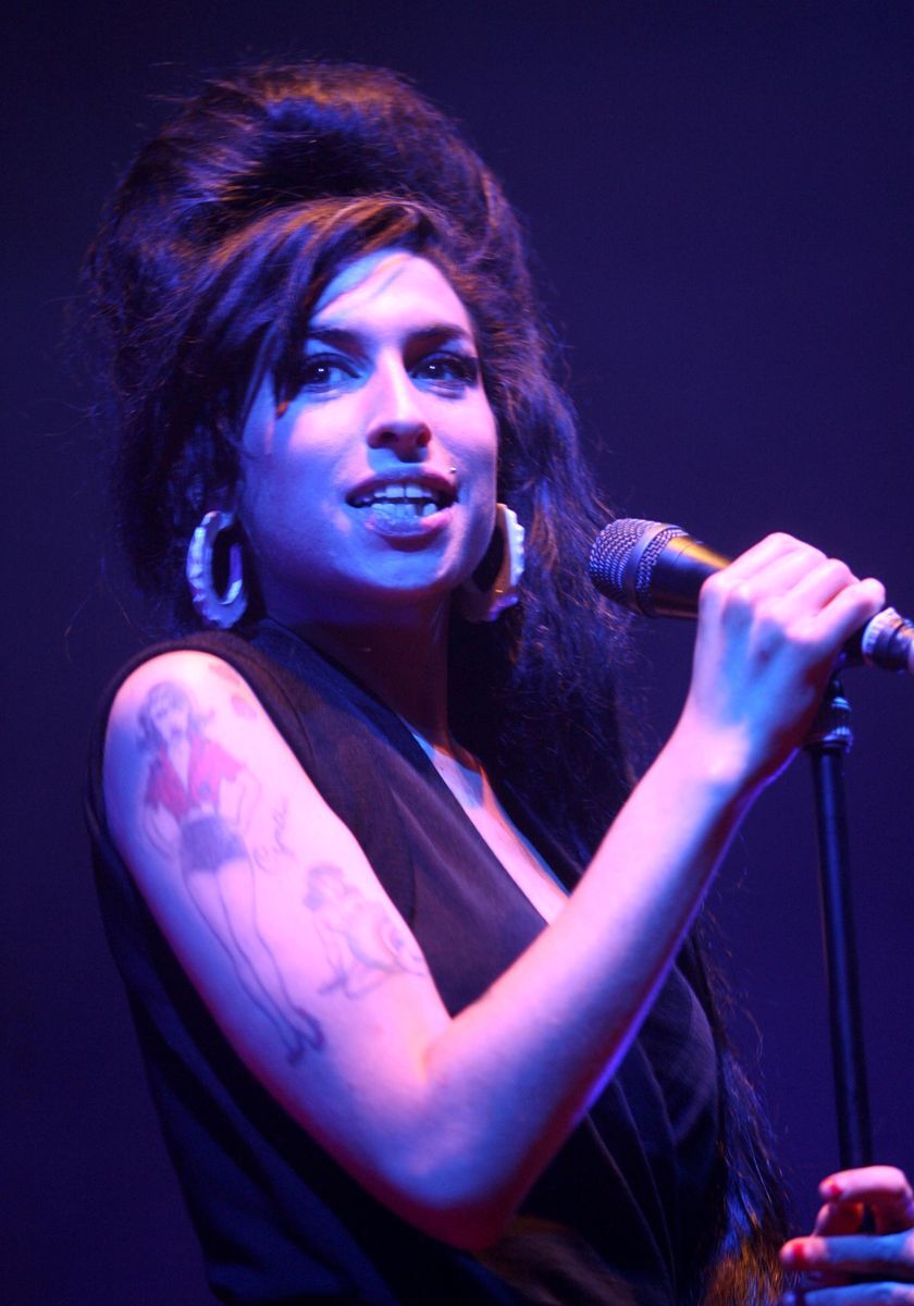 Remembering Amy Winehouse Her Life In Pictures 1970