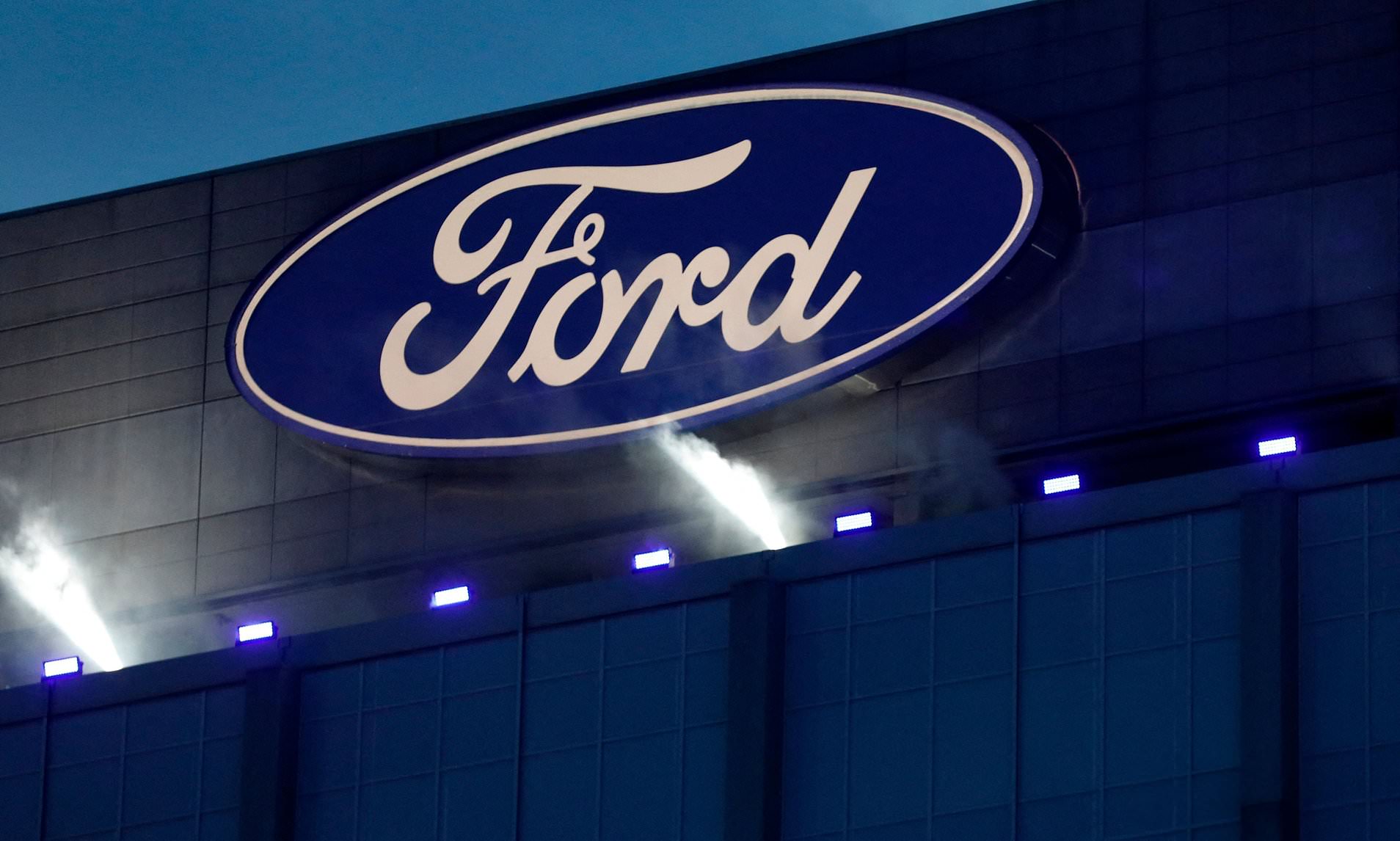 ford recalls compact suvs and pickup trucks over loss of drive power