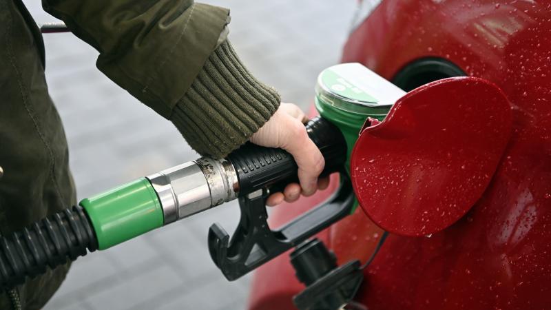 le prix de l’essence 95 à son plus haut niveau en six mois