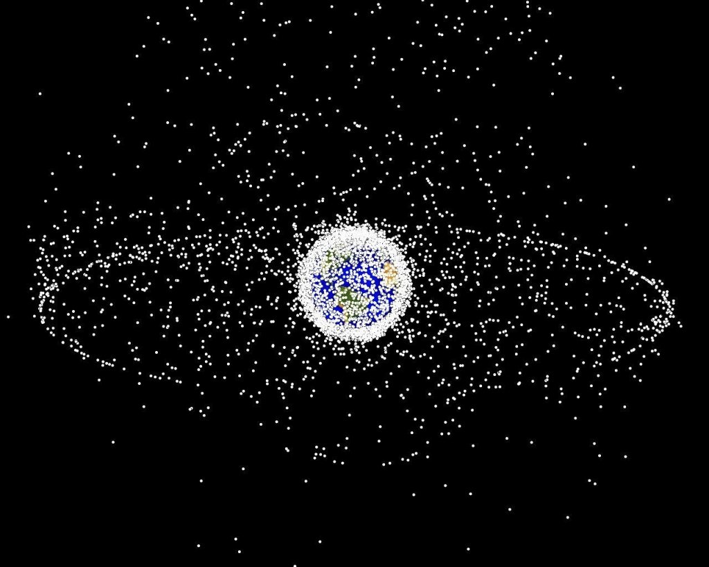 un satélite ruso y uno de la nasa casi colisionan y hubiera sido catastrófico