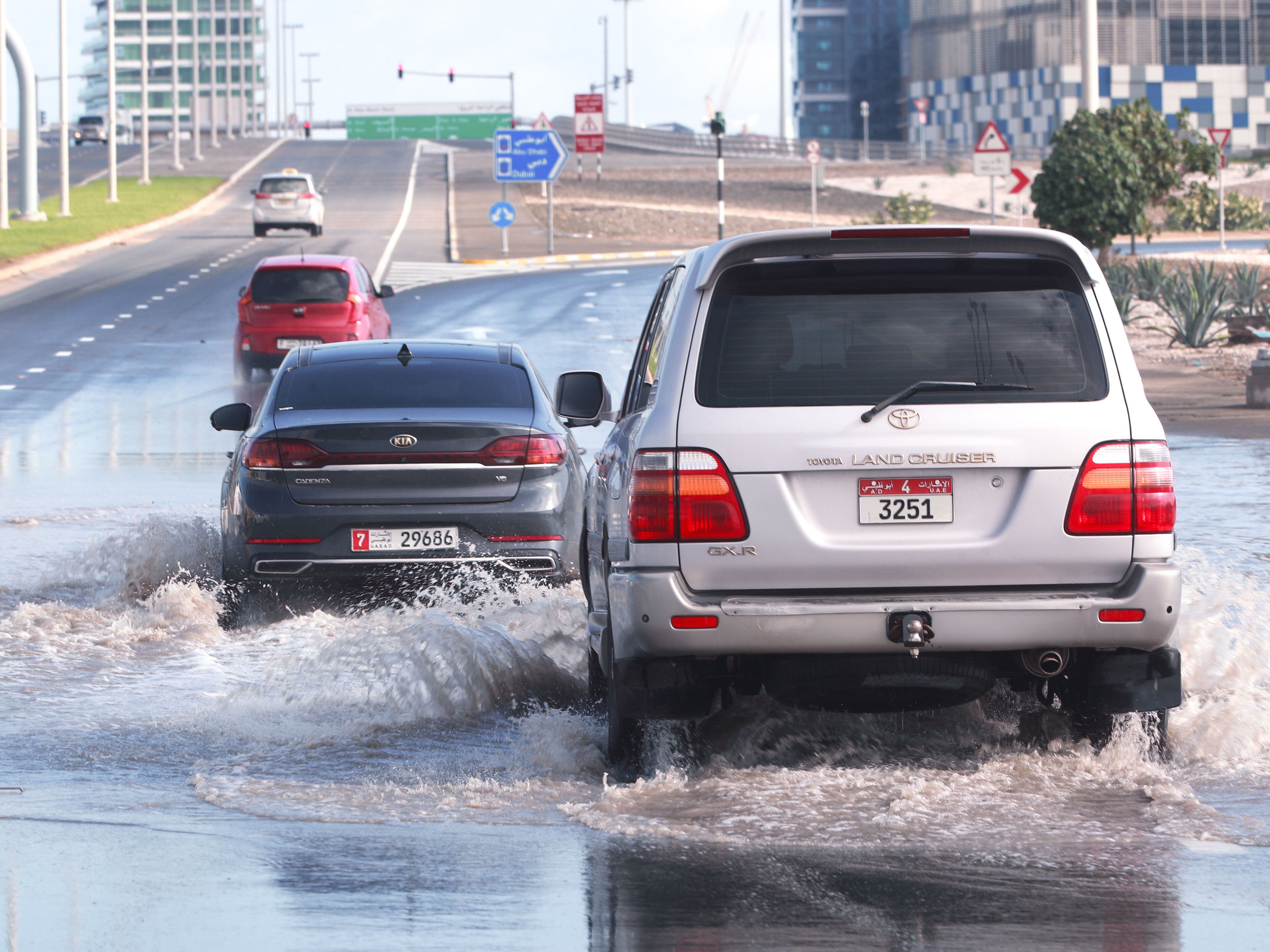 dubai residents ‘stuck in offices for over 30 hours’ as rain deluge causes chaos