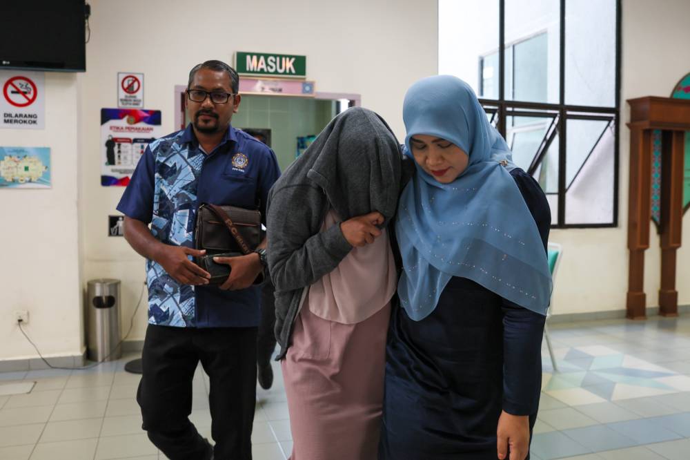 single mom first woman to be whipped for 'khalwat' in terengganu