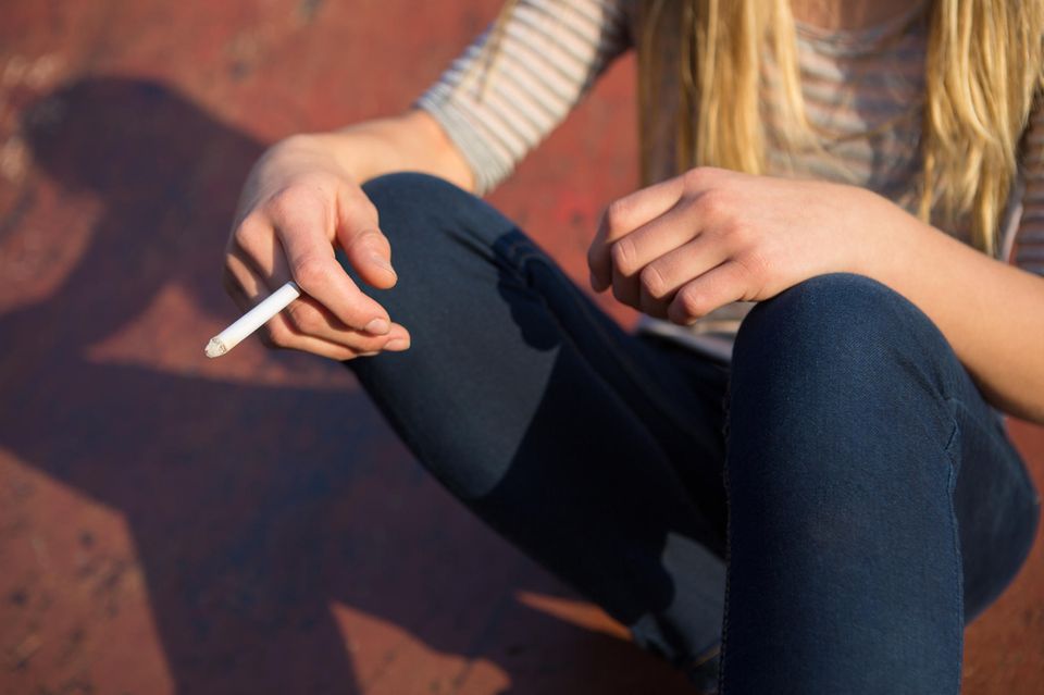 das aus für zigaretten: härtestes rauchverbot in europa: briten stimmen erstmals über gesetzentwurf ab