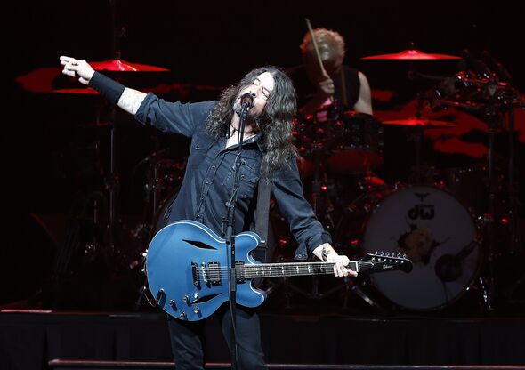 how to, foo fighters resale tickets: here's how to get tickets to uk tour now