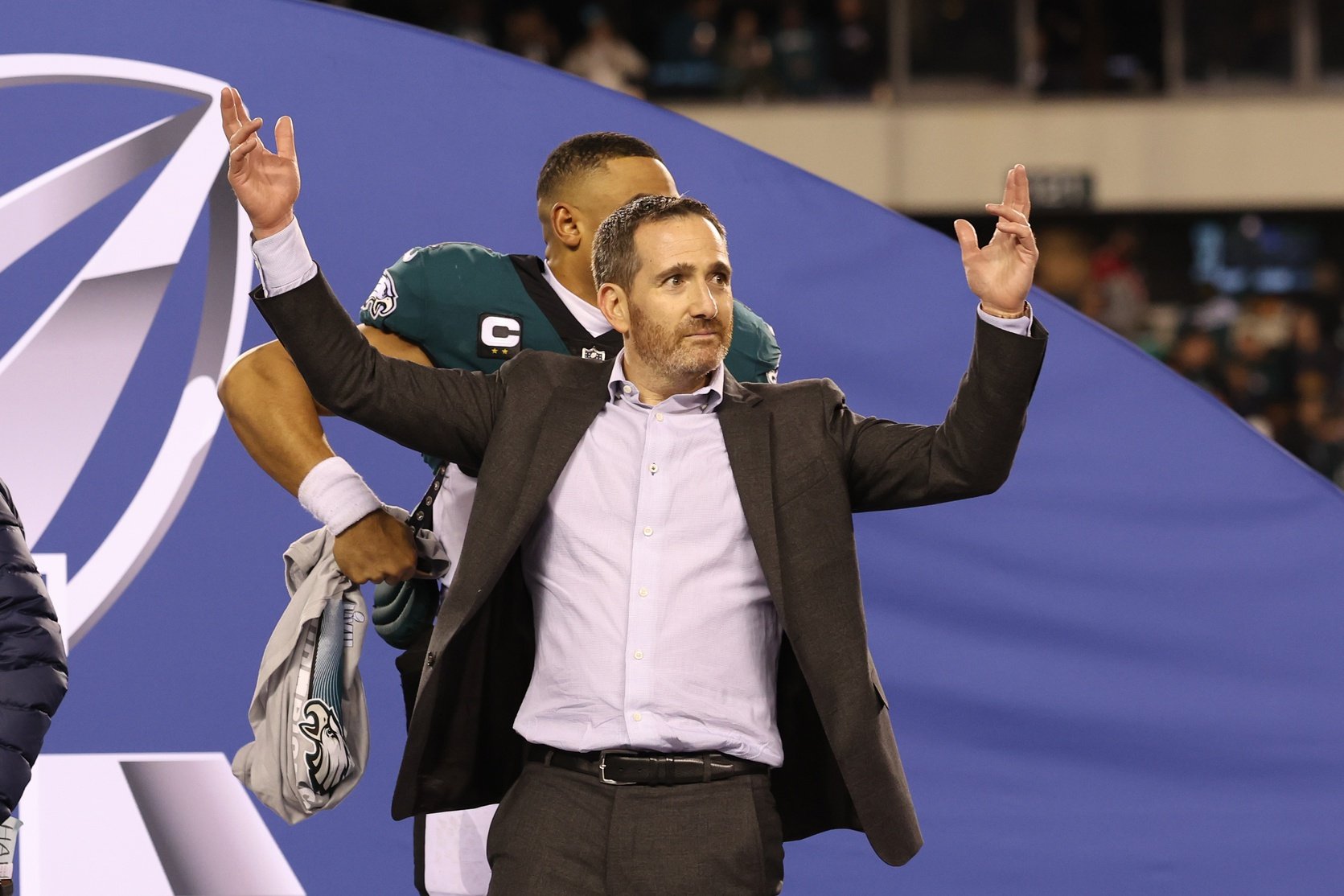 philadelphia eagles news, april 17: howie roseman discusses his draft strategy at cornerback, nfl insider sends laiatu latu to eagles in latest mock draft, and more