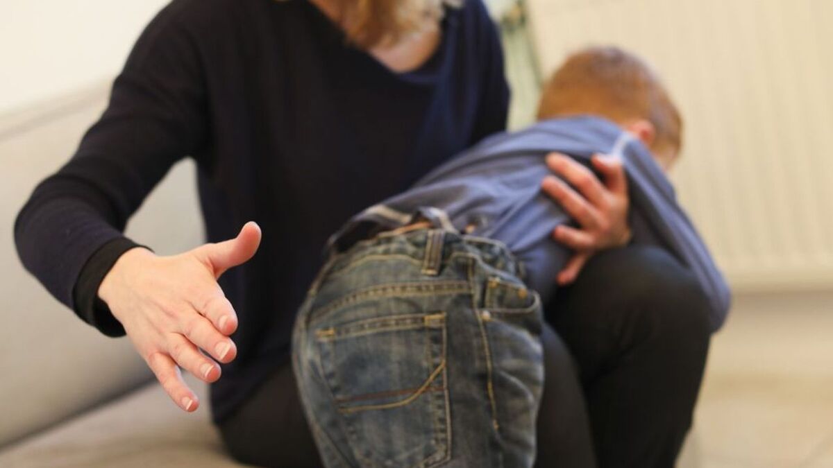des pédiatres appellent à interdire la fessée en angleterre et irlande du nord