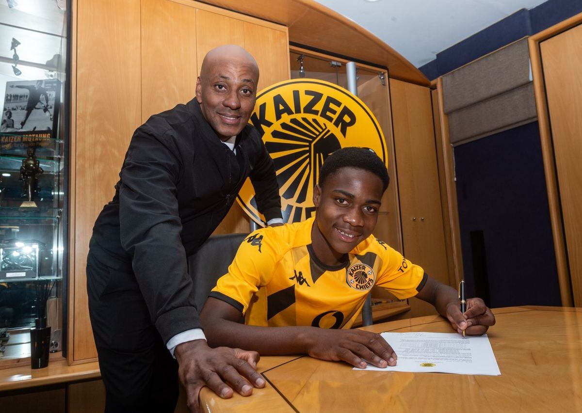 kaizer chiefs starlet handed long-term senior contract