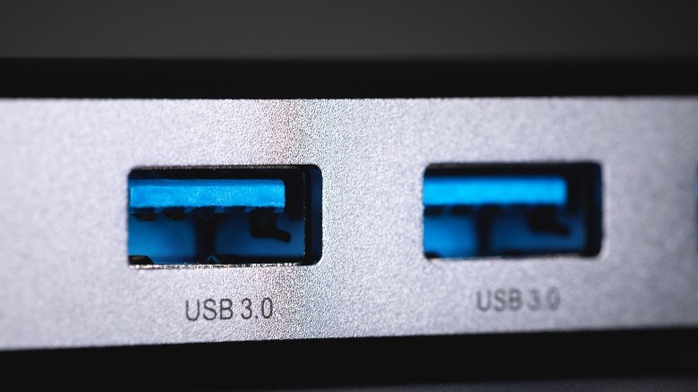 microsoft, what's the difference between usb 2.0 & 3.0 and how can you tell them apart?
