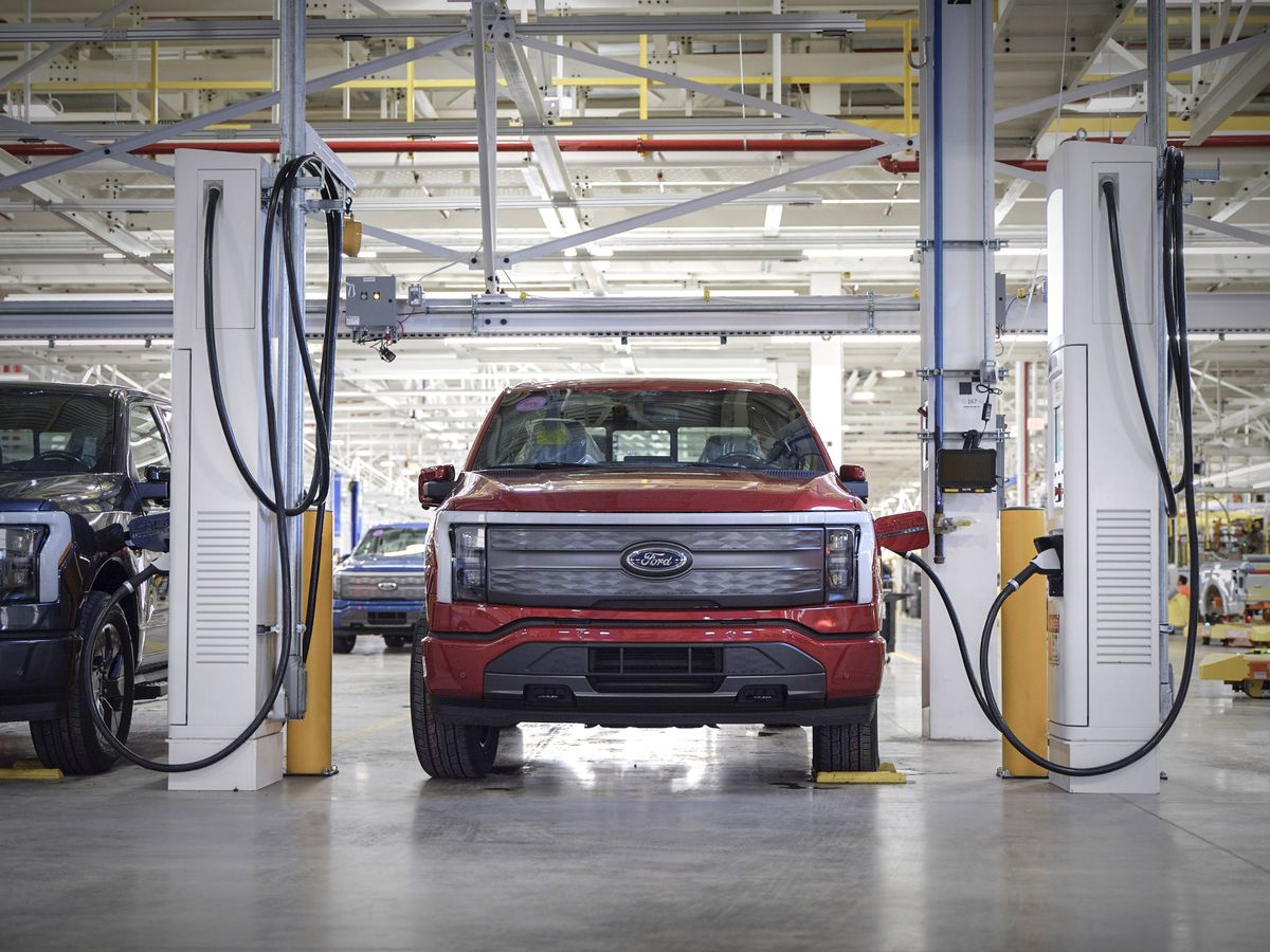 2024 ford f-150 lightning price drops as much as $5500
