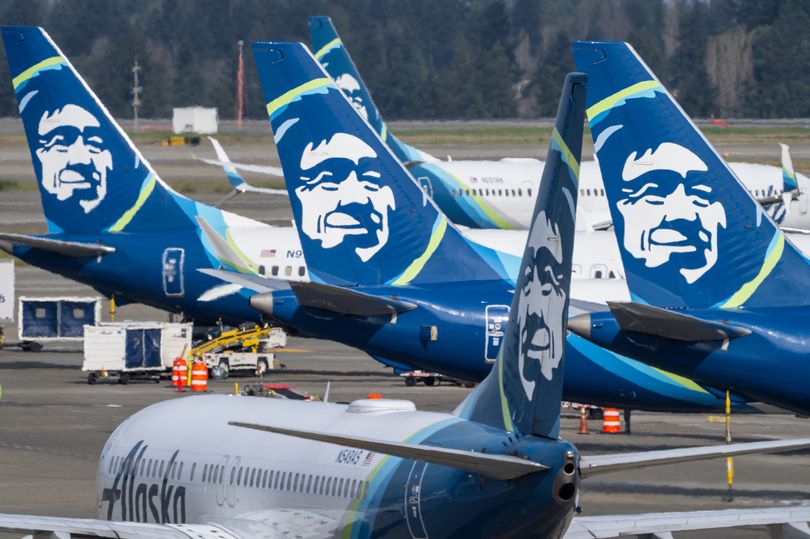 alaska airlines flights grounded due to it outage as faa orders stop advisory