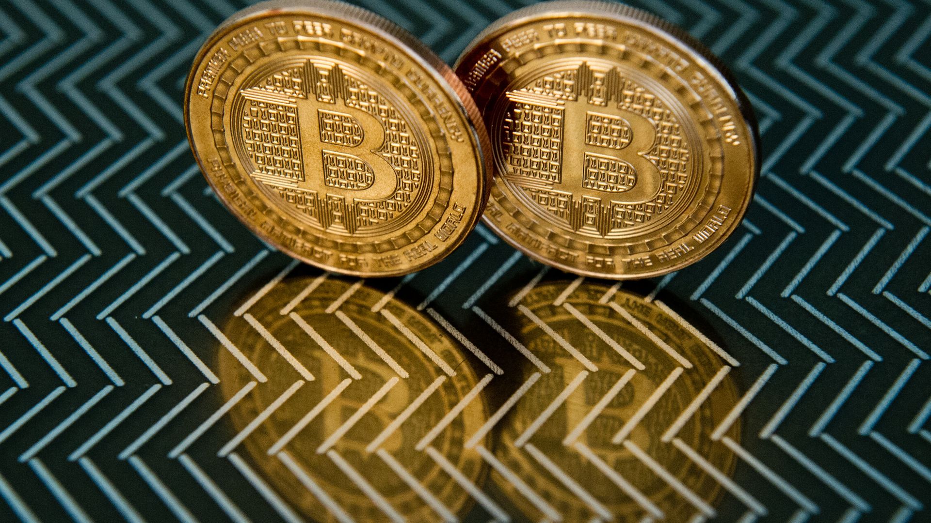 bitcoin: kryptowährung droht vor halving kurssturz unter 60.000 us-dollar