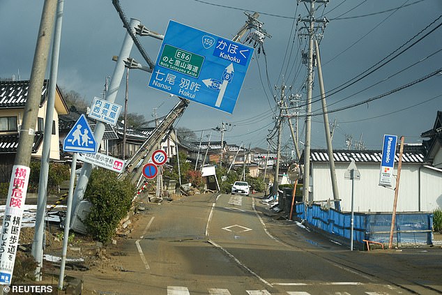powerful 6.3-magnitude earthquake strikes off japan