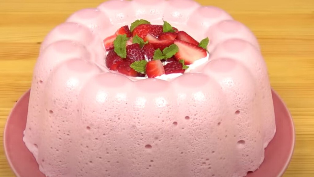 gelatina de fresa espumosa con sólo 3 ingredientes, receta del canal mi tarta preferida