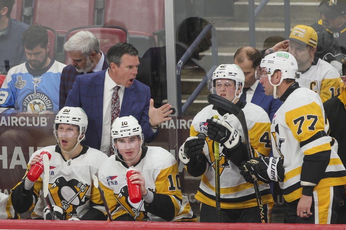 penguins coach under fire for missing playoffs