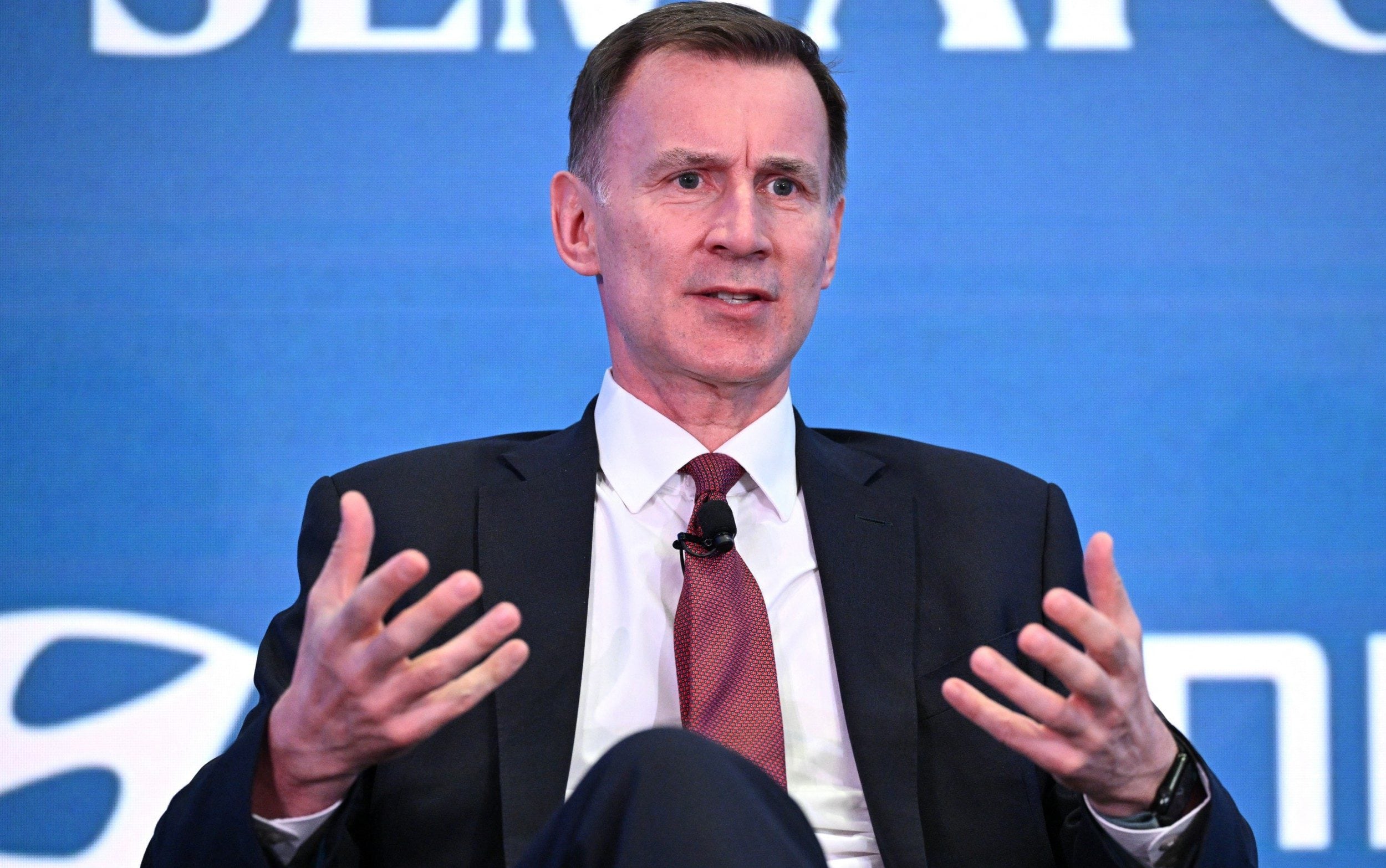 hunt vows to go ‘further and faster’ on bringing down benefits bill