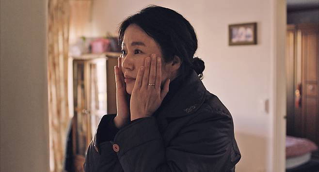 한국 공장 여성 노동자, 중년에 해외서 대박난 사연