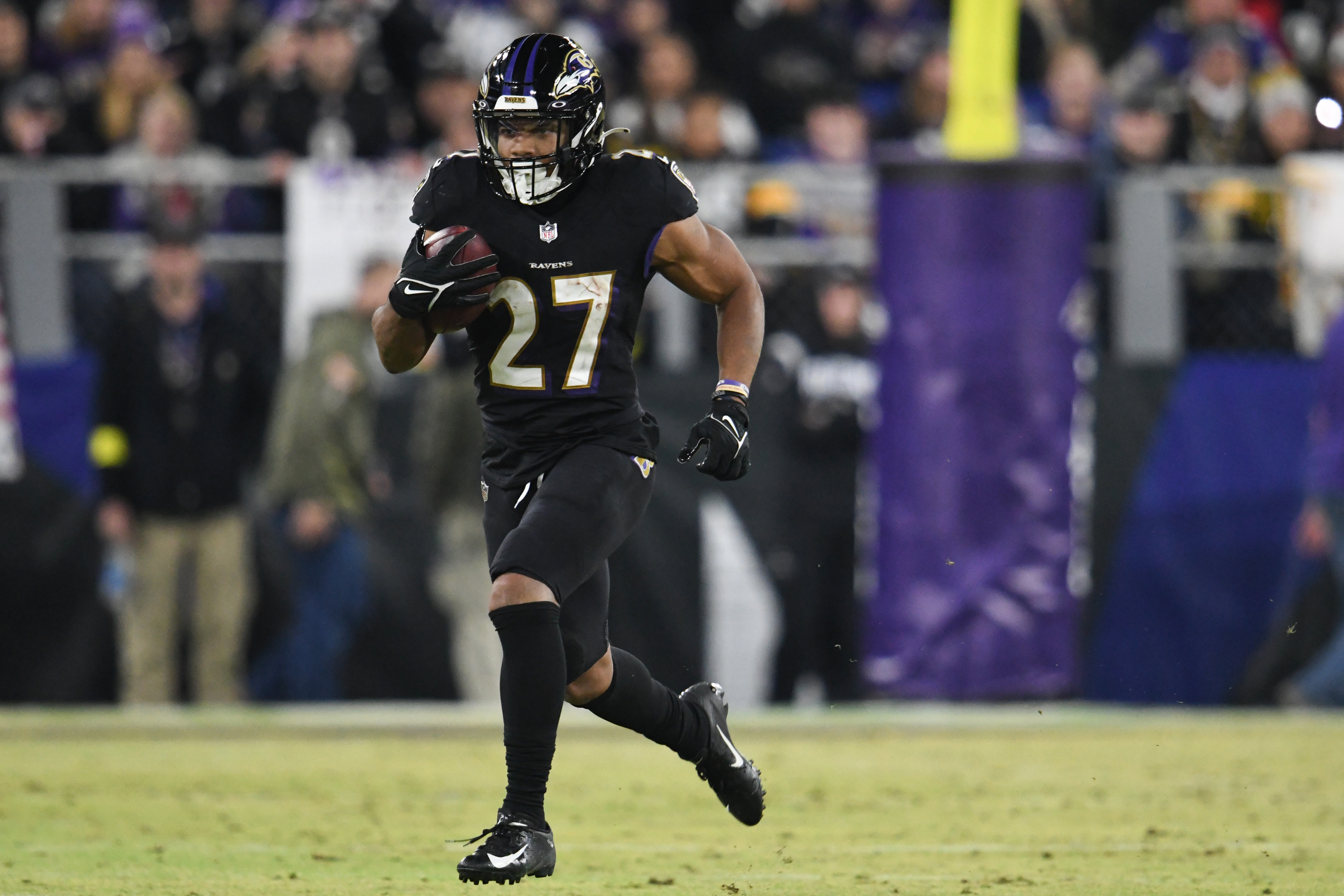 chargers sign another former ravens rb to deal