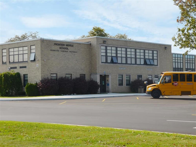 Frontier Middle School evacuated Wednesday due to suspected gas leak