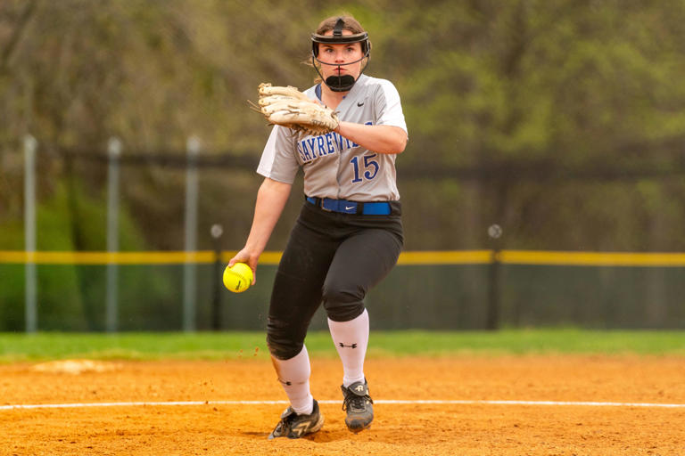 Softball: Sayreville bounces back quickly, stops undefeated North Brunswick